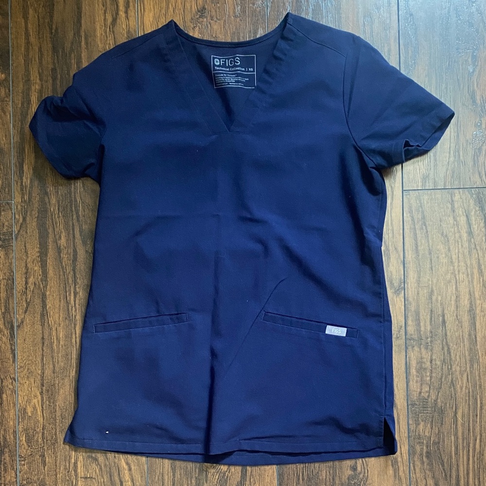 Figs Navy Blue Casma Three Pocket Scrub Top